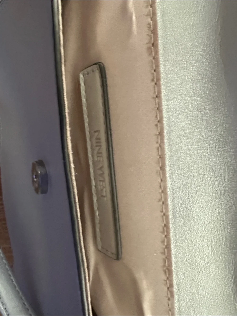 Nine West compact nine